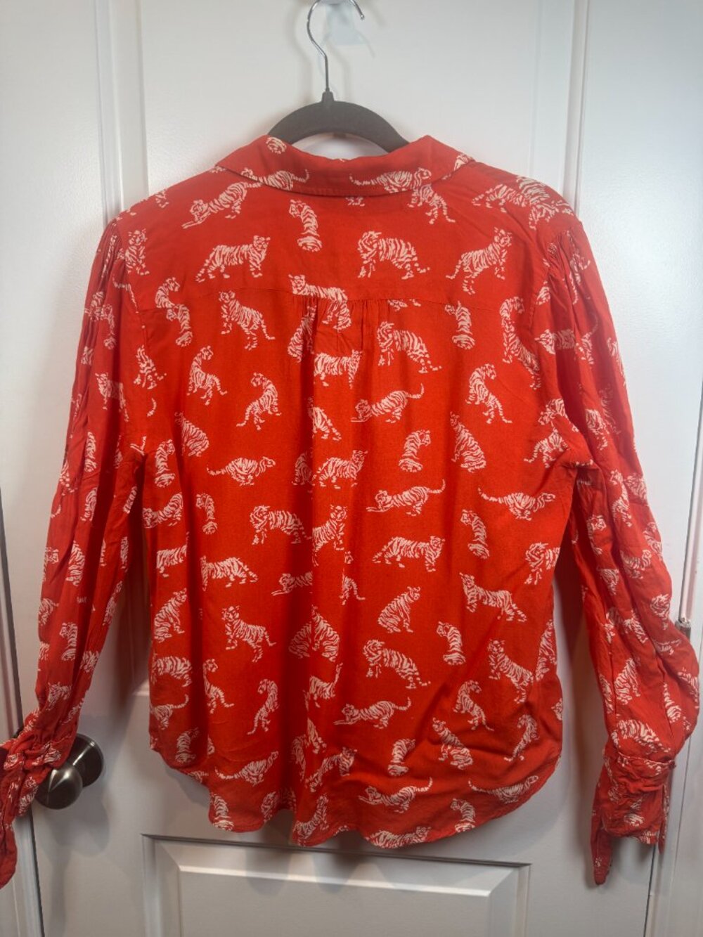 Vibrant Anthropologie Margaret Jeane Tiger Print Tie Cuff Blouse Top Size 12 - Picture 5 of 9